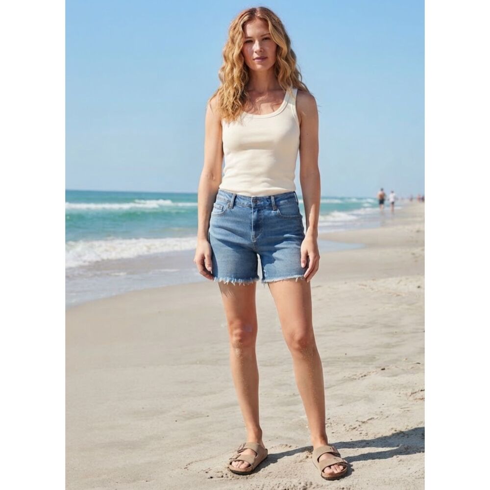 Ann Taylor LOFT Cut Off Denim High Waist Shorts Women's Size 00 / 24